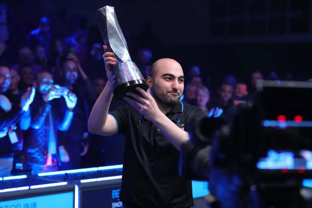 Hossein Vafaei Faces Off Against Judd Trump in World Snooker Championship image 1