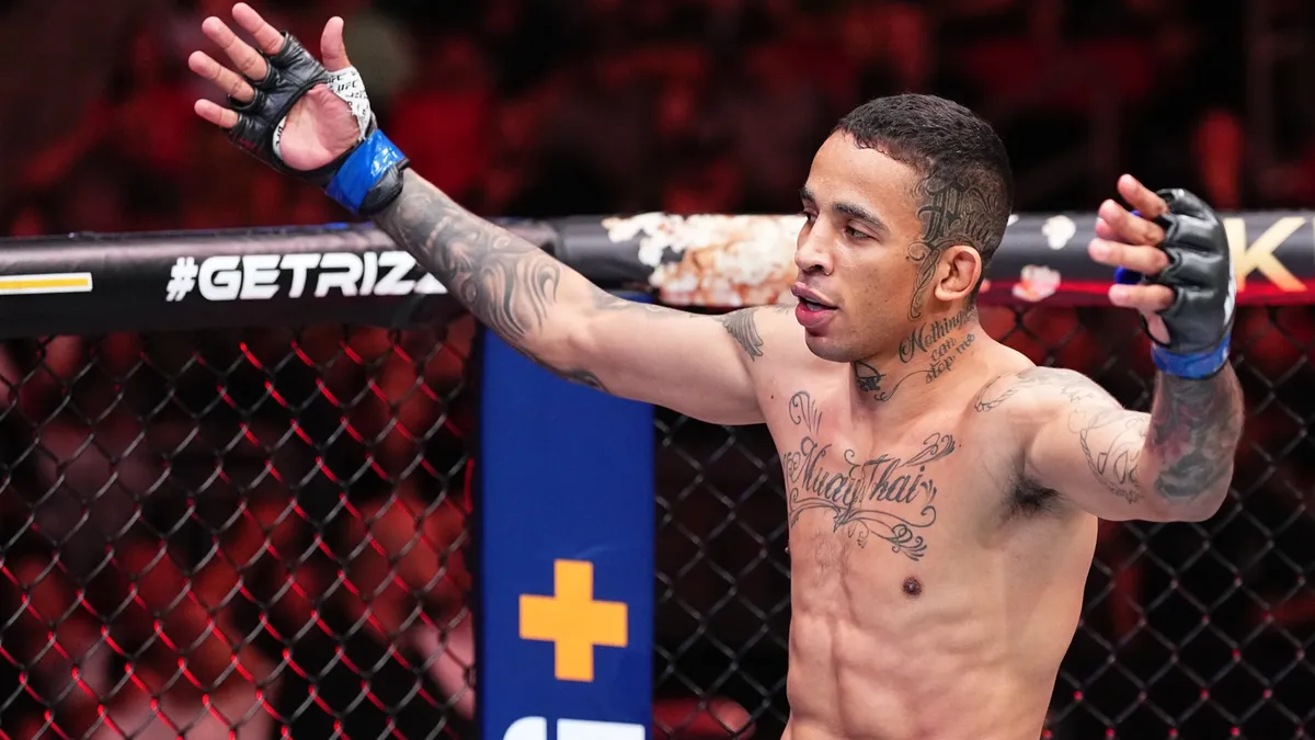 Carlos Prates Dominates at UFC Perth image 1