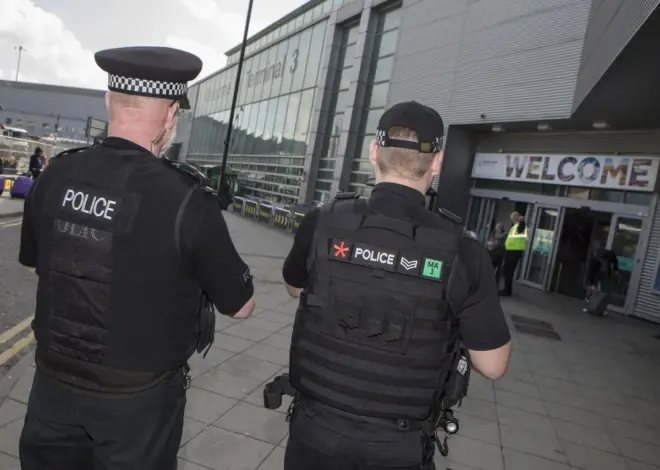 Greater Manchester Police Airport Pursuit image 1