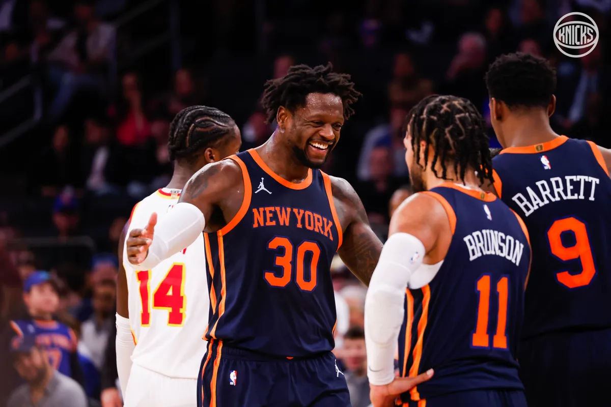 Hawks vs knicks: Knicks Dominate with Historic Halftime Lead