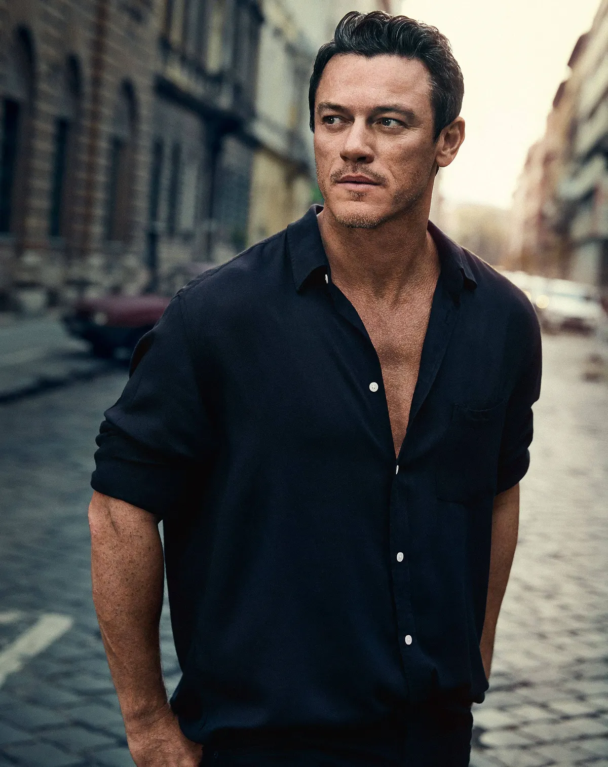 Luke Evans Stuns at Met Gala 2026 image 1