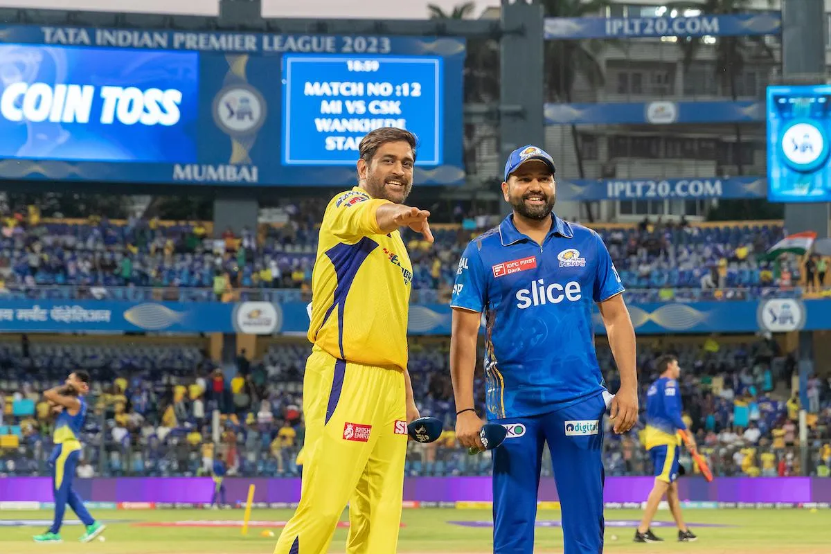 Mi vs csk: CSK Keeps Playoff Hopes Alive