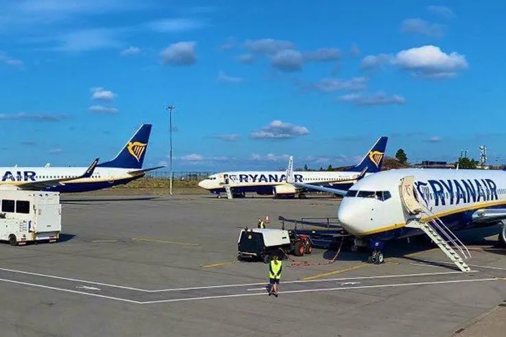 Ryanair Lanzarote passport issue leaves passengers stranded image 1