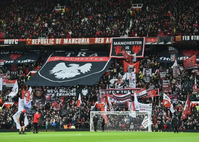 Manchester United reportedly secures triple transfer from rivals image 1