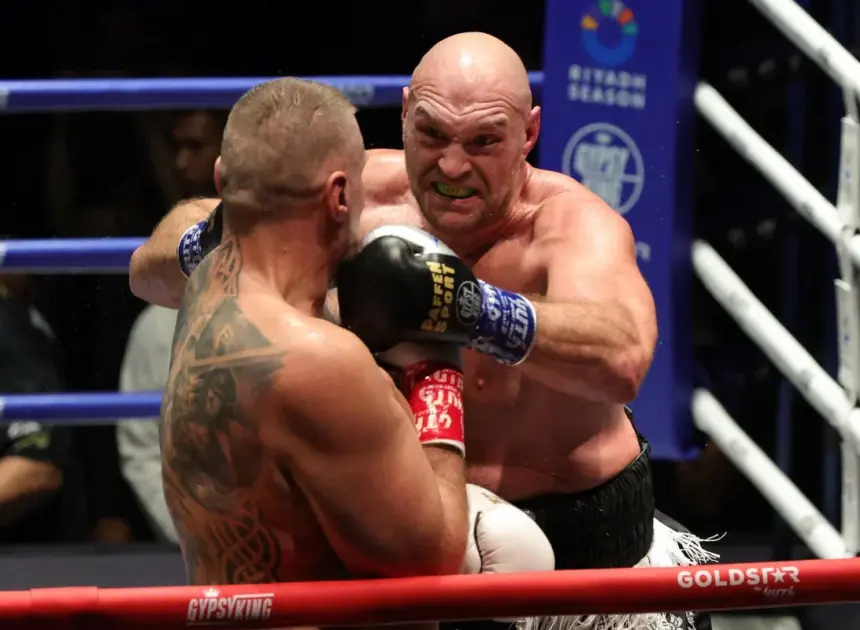 Tyson Fury secures TKO victory over Mariusz Wach in Thailand image 1