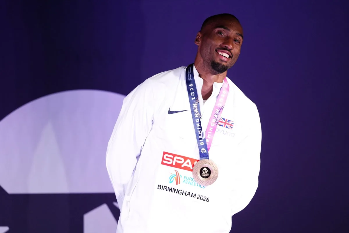Birmingham: Hudson-Smith secures 400m gold, Newnham claims 400m hurdles silver