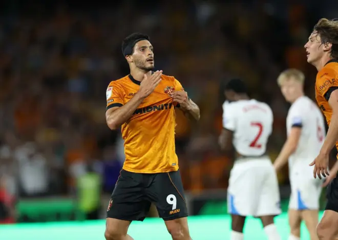 Wolverhampton Wanderers secure late draw against Blackburn Rovers in Championship opener image 1