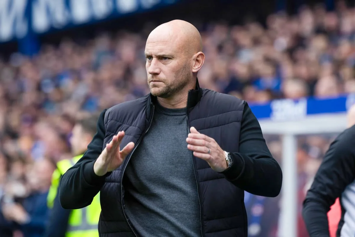 Hibernian secure late victory against Rangers at Ibrox image 1