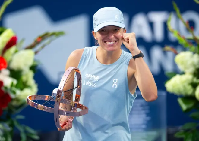 Toronto: Iga Swiatek ends title drought at Canadian Open