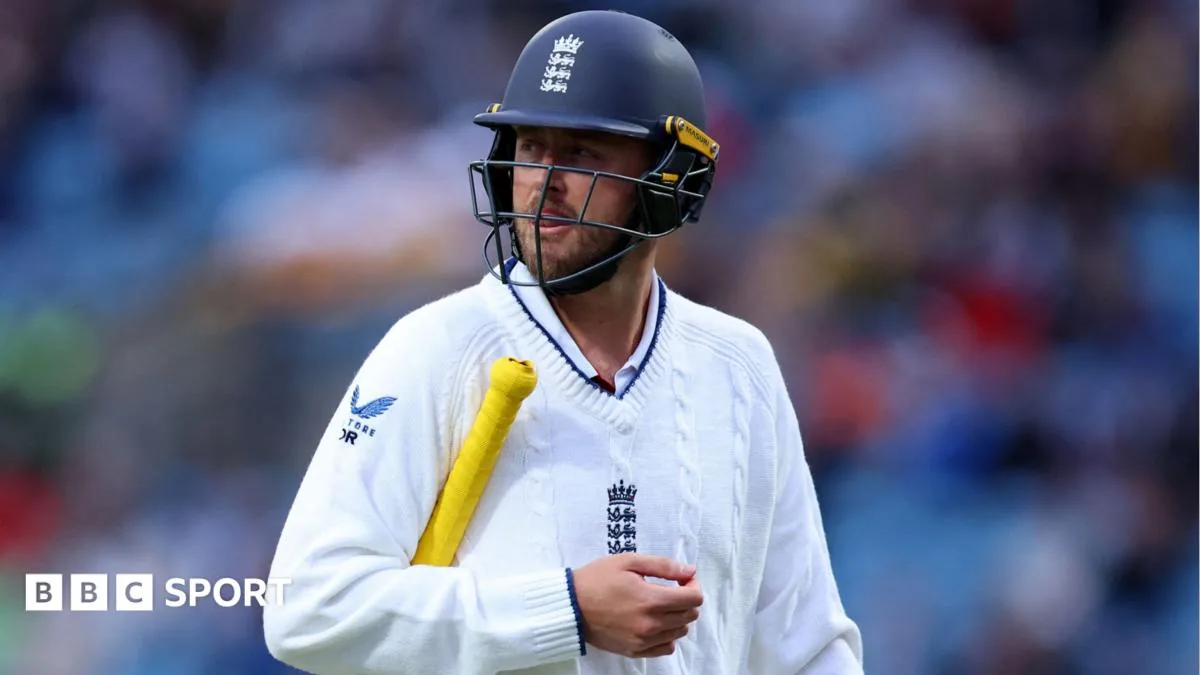 Headingley sees strong batting from Brook, Root, and Cox for England image 1