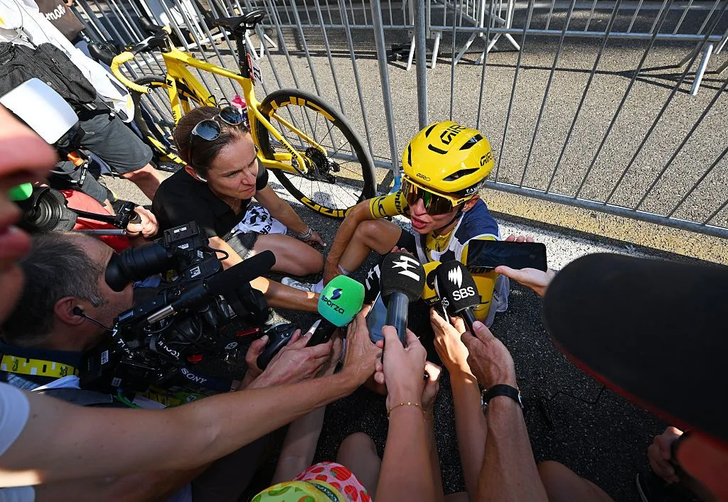Nice: Vollering takes yellow jersey in Tour de France Femmes, Niewiadoma-Phinney alleges ‘childish’ tactics
