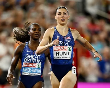 Britain's Amy Hunt takes gold in the women’s 200m final.